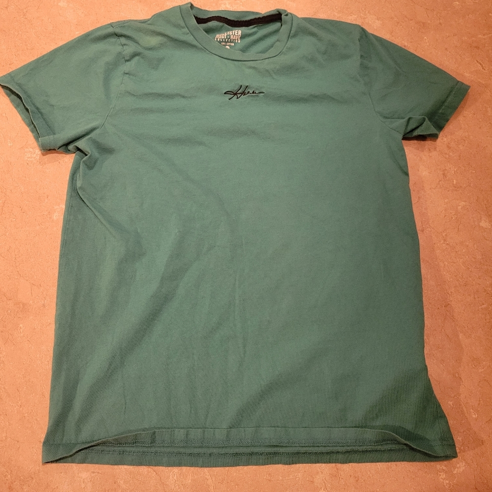 Hollister T-Shirt